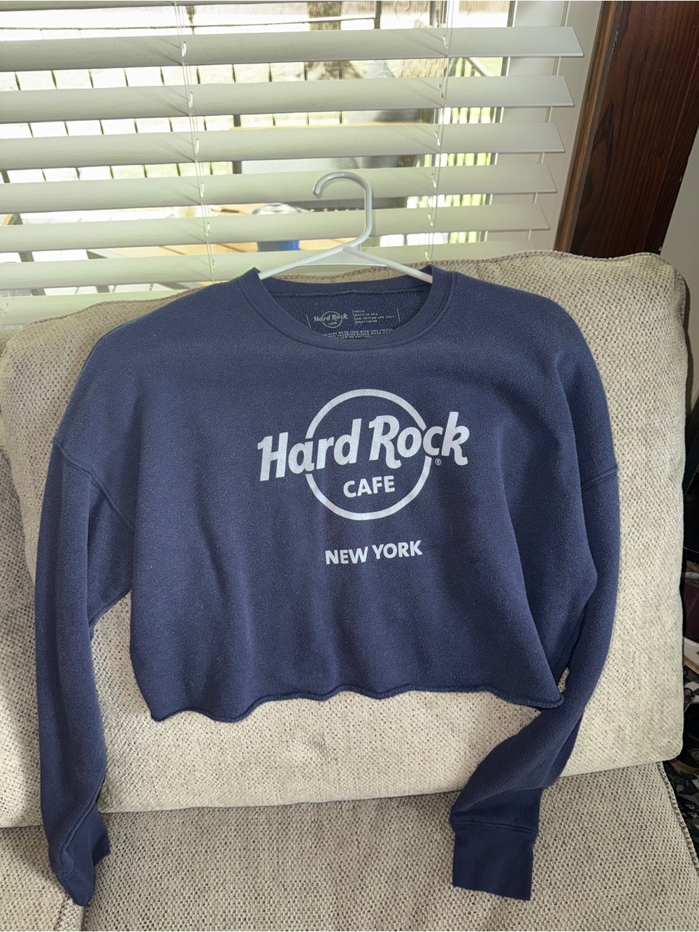 Hard Rock Cafe Navy Blue Cropped Crewneck Sweatshirt